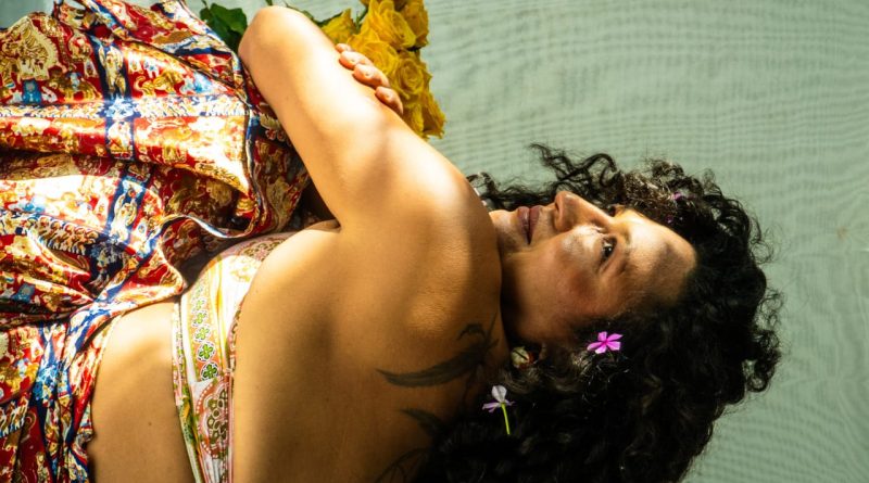 Música e poesia de Luedji Luna ganham show em Manaus