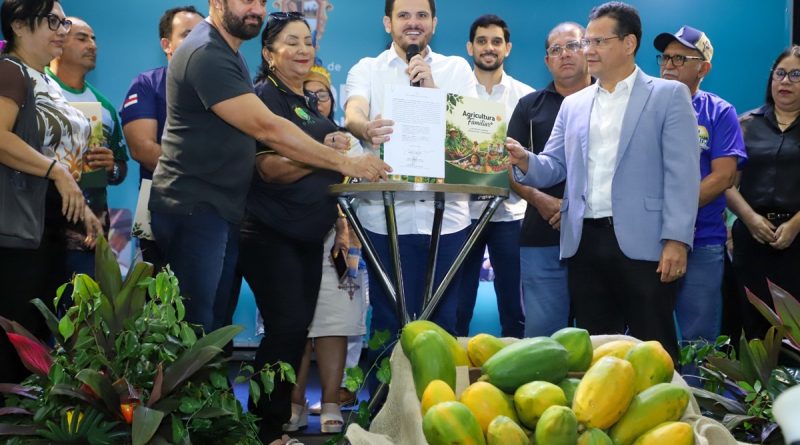 Merenda escolar beneficia milhares de alunos