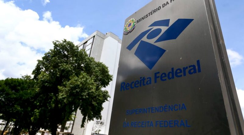 Empresas devem adaptar sistemas para CBS e IBS