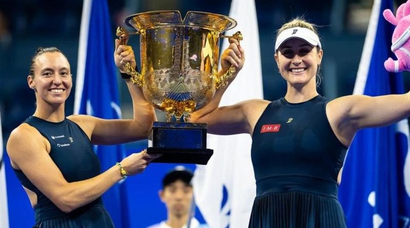 Dupla de Luisa Stefani com canadense Gabriela Dabrowski conquista título do WTA 1000 de Pequim, em 11/10/2026